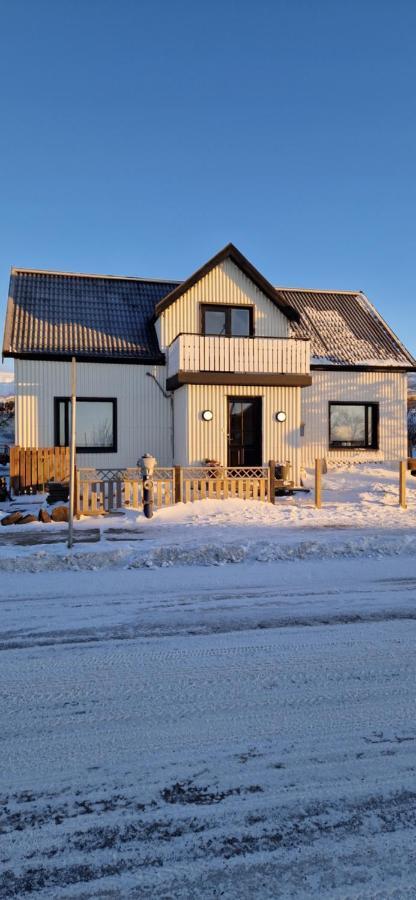 Cute House In A Cute Icelandic Village Hvammstangi Zewnętrze zdjęcie